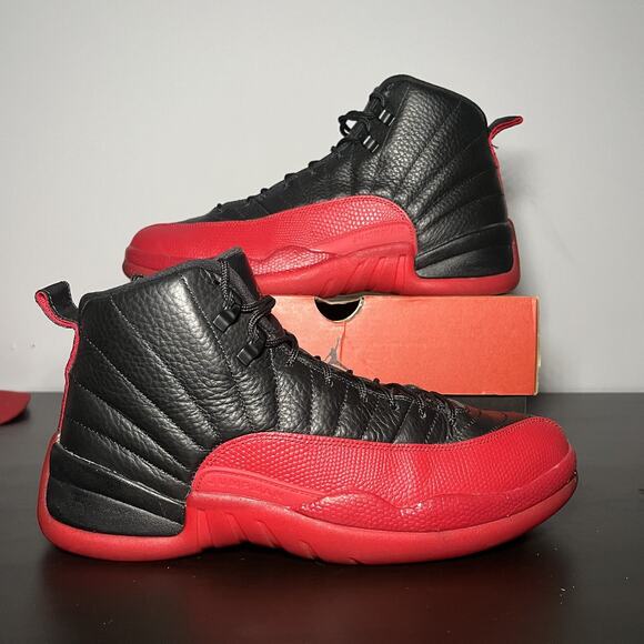 Size 9.5 - Jordan 12 Retro Mid Flu Game